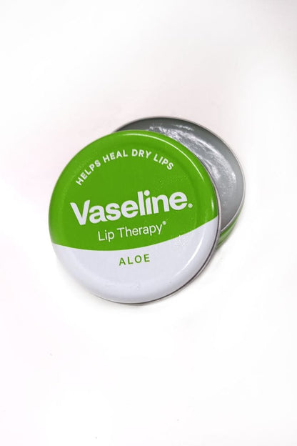 Vaseline lip therapy
