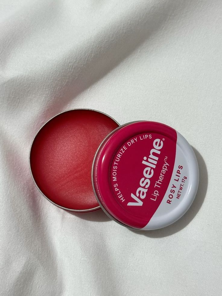 Vaseline lip therapy