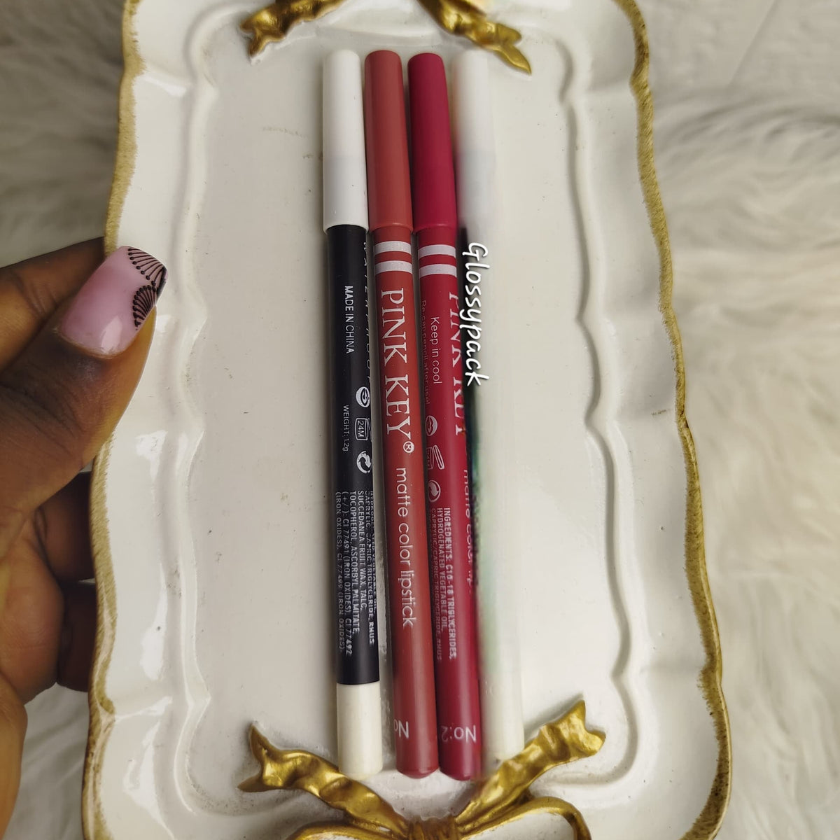 Lip liner