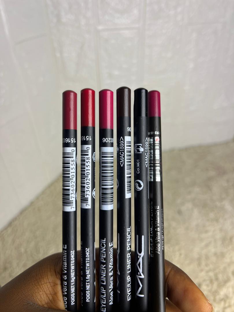 Lip liner