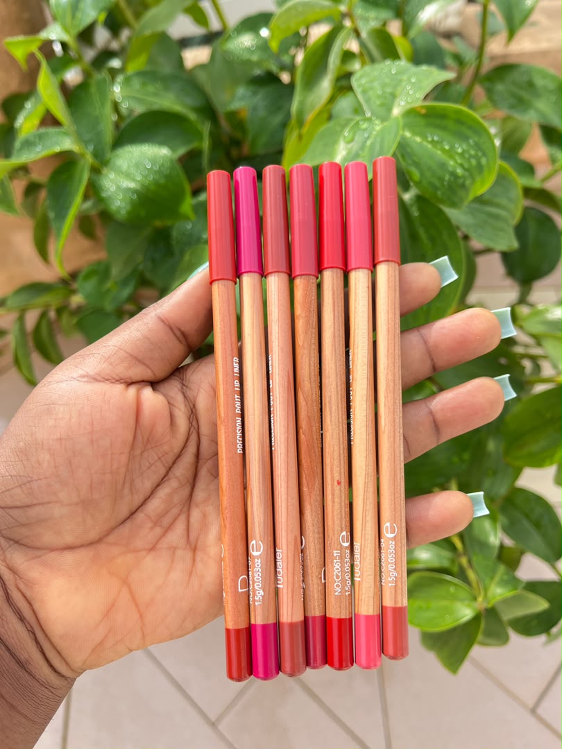 Pudaier lip liner