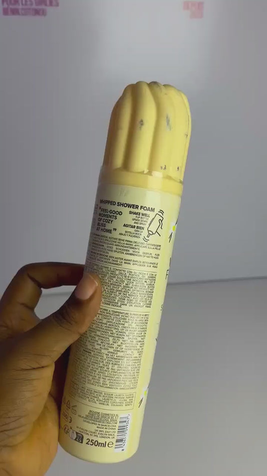 Mousse de douche silky vanilla (petites taches)